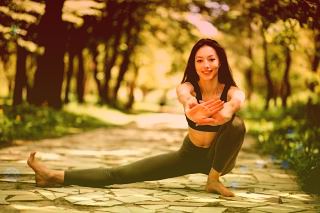 上海多学科专家携手成功完成高难度白内障手术百岁老人重见光明